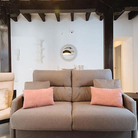 Ad2B Apartment, 300M From Cathedral With 2Br Siviglia Esterno foto