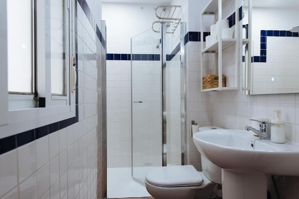 Ad2B Apartment, 300M From Cathedral With 2Br Siviglia Esterno foto