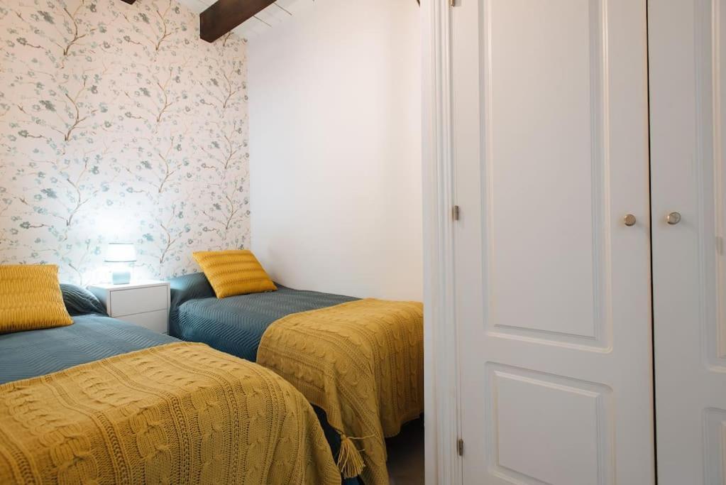 Ad2B Apartment, 300M From Cathedral With 2Br Siviglia Esterno foto