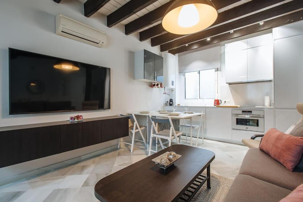Ad2B Apartment, 300M From Cathedral With 2Br Siviglia Esterno foto