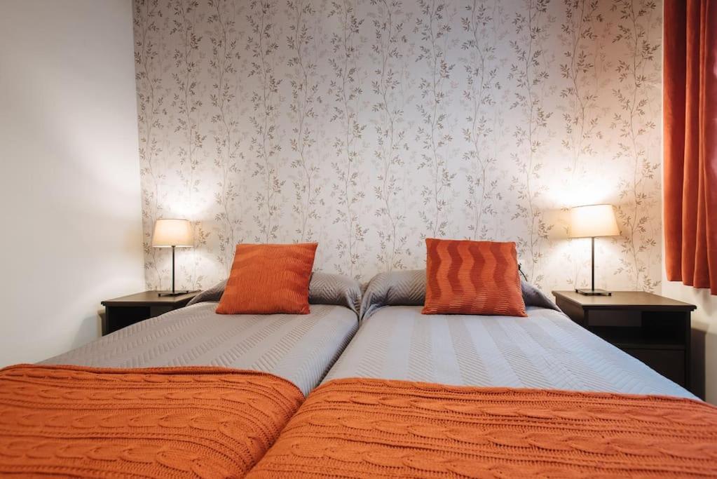 Ad2B Apartment, 300M From Cathedral With 2Br Siviglia Esterno foto