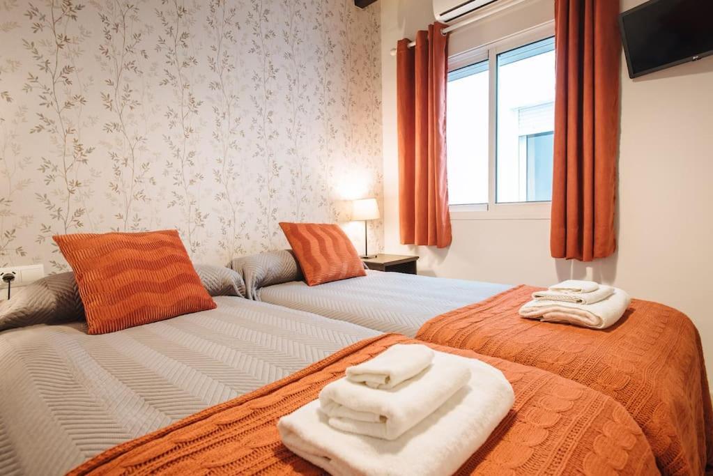 Ad2B Apartment, 300M From Cathedral With 2Br Siviglia Esterno foto