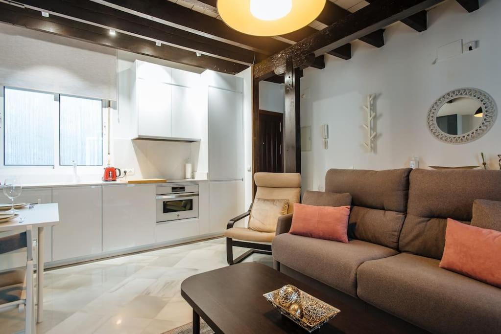 Ad2B Apartment, 300M From Cathedral With 2Br Siviglia Esterno foto